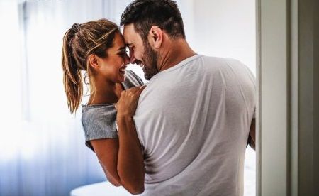 چه کسی باید رابطه جنسی را شروع کند ؟ زن یا مرد