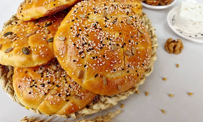 طرز تهیه نان خانگی ساده و خوشمزه