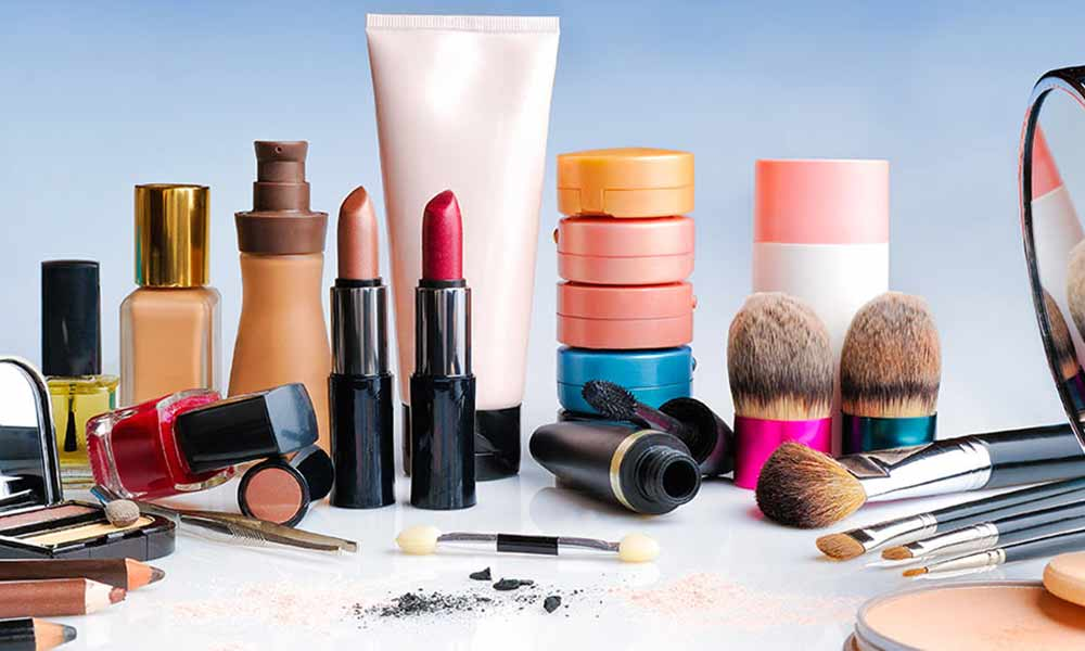 نکات مهم در خرید لوازم آرایشی و مراقبتی
